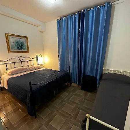 Grazia לינה וארוחת בוקר 3*