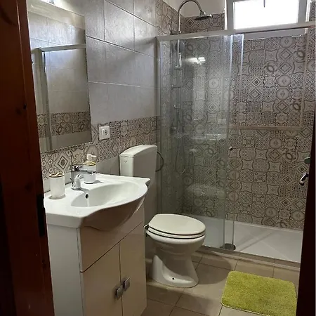 Grazia לינה וארוחת בוקר